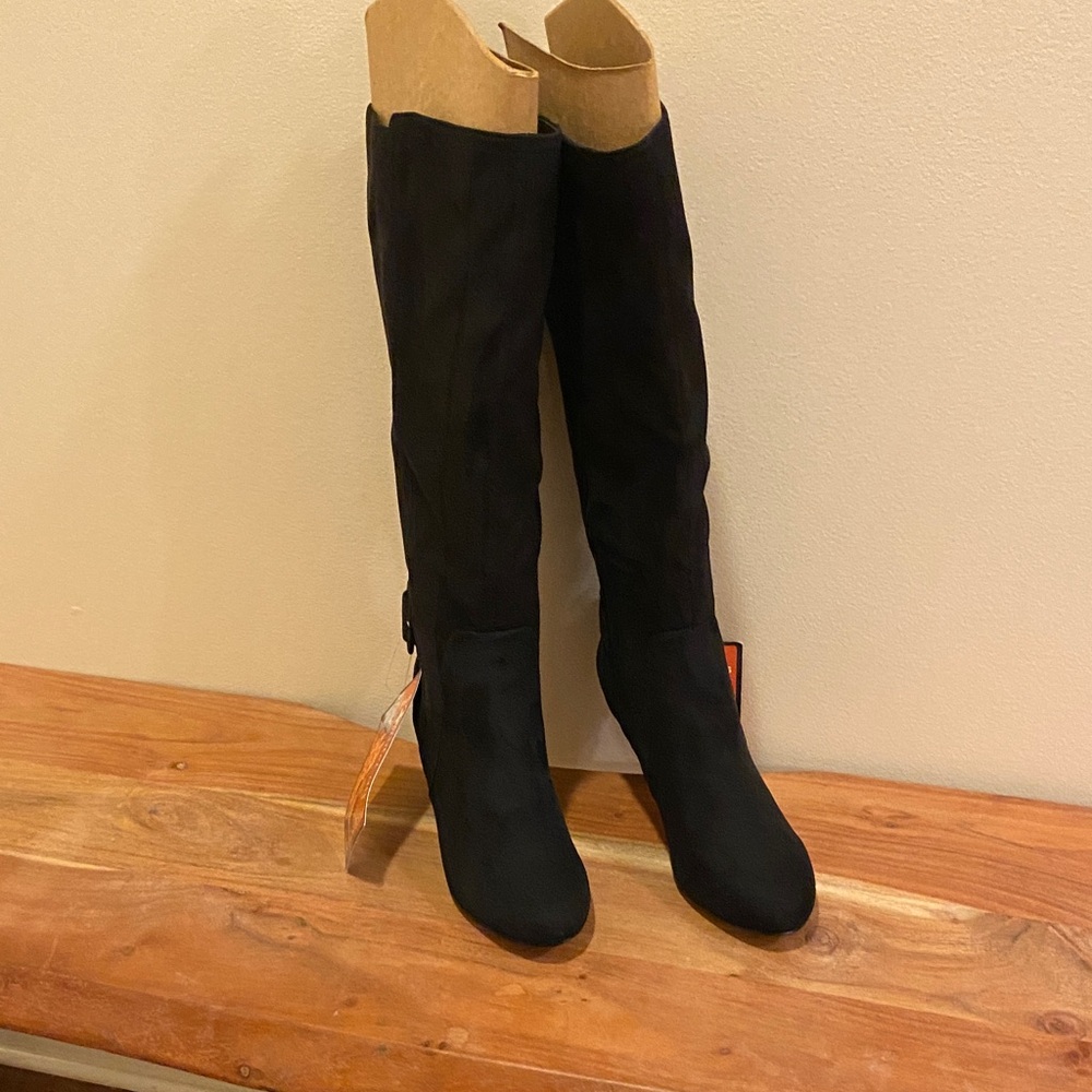 Bella Vita Black,Velvet Suede like Material,Wide Calf,  Knee Boots sz. 8.5 Wide